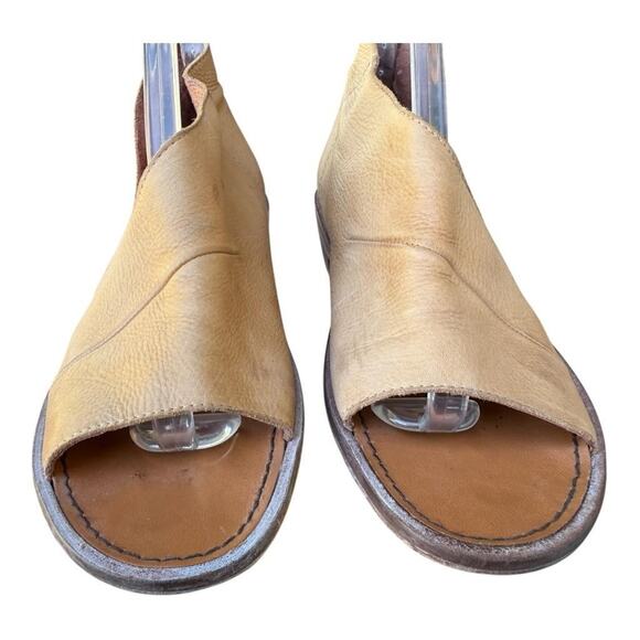 Free People Mont Blanc D'Orsay Sandal Women size 39.5 US 9.5 Tan Leather - Picture 3 of 5
